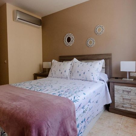 Apto Ache, Acogedor Apartamento De 66 M Con Terraza, Aire Acondicionado Y Parking Privado Gratuito Los Abrigos Exterior foto