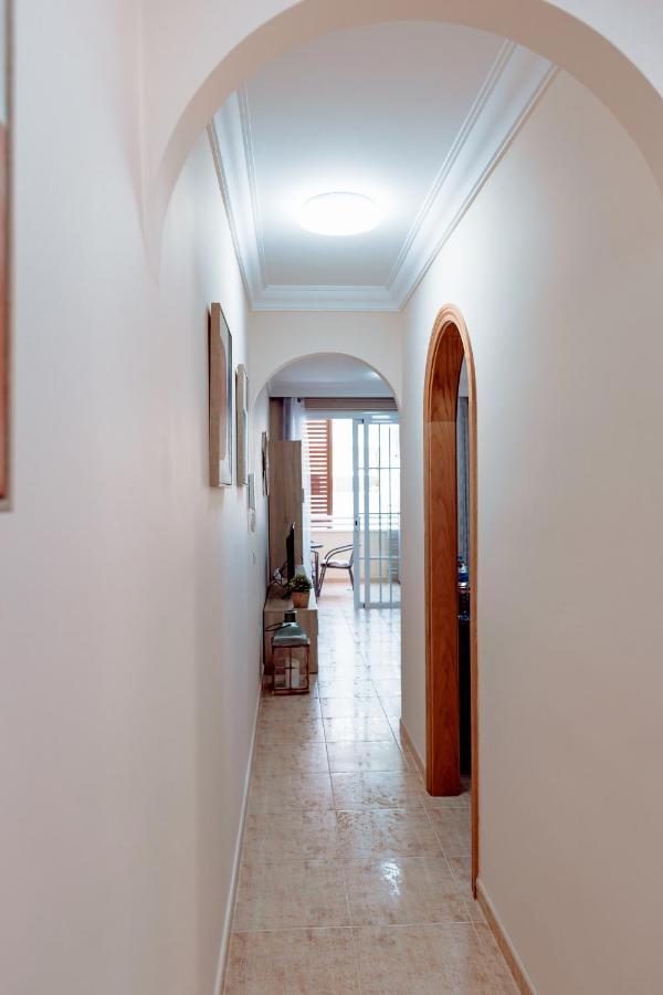Apto Ache, Acogedor Apartamento De 66 M Con Terraza, Aire Acondicionado Y Parking Privado Gratuito Los Abrigos Exterior foto